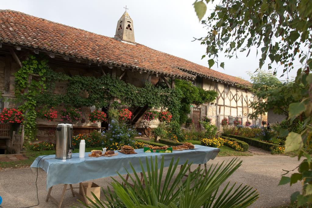 Ferme De Montalibord Villa Vescours Exterior photo