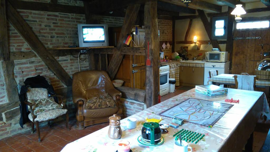 Ferme De Montalibord Villa Vescours Exterior photo